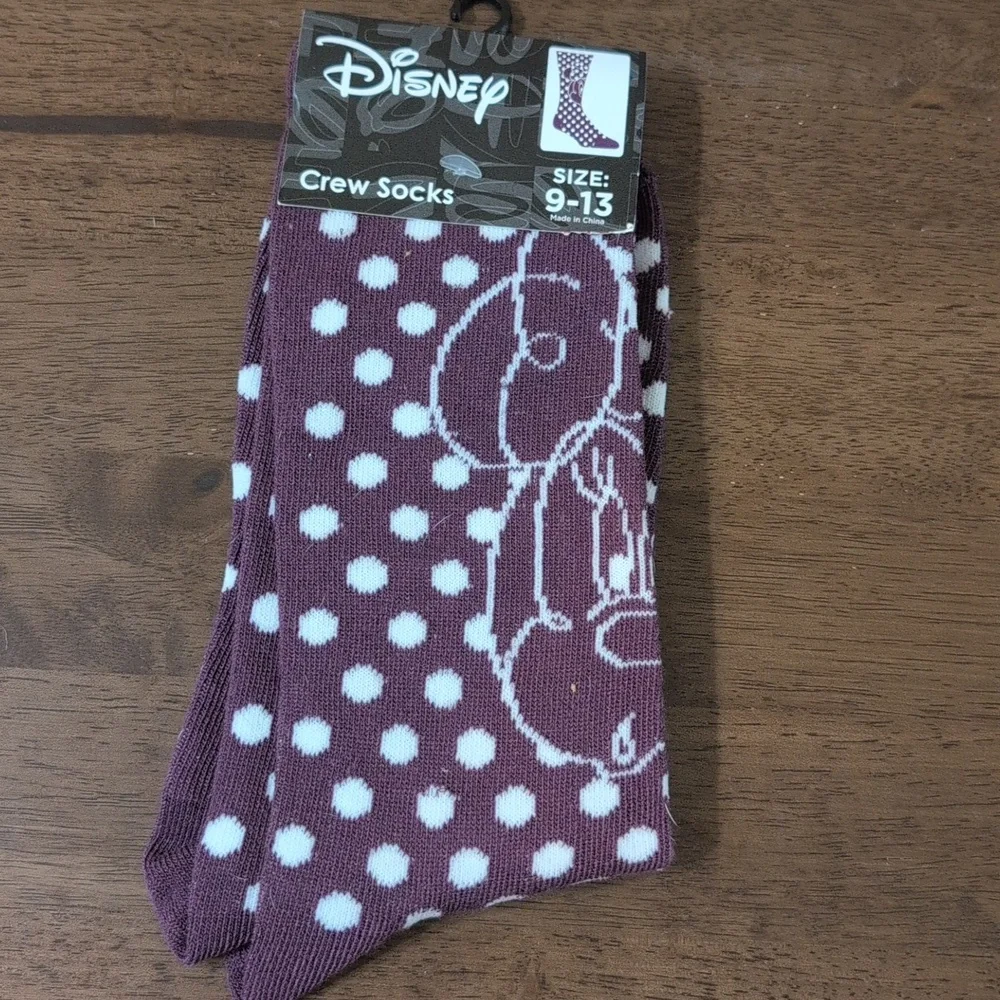 NWT Disney Minnie Mouse Polka Dot Crew Socks in Purple and White